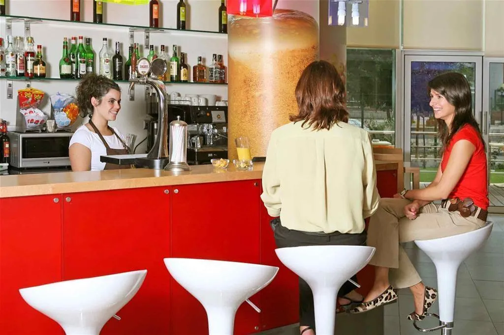 Bar, ibis Lisboa Alfragide, Lisbon