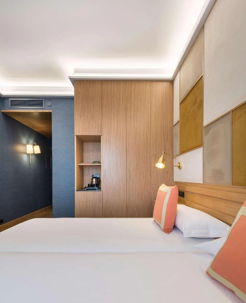 Room, Principe Pio, Madrid