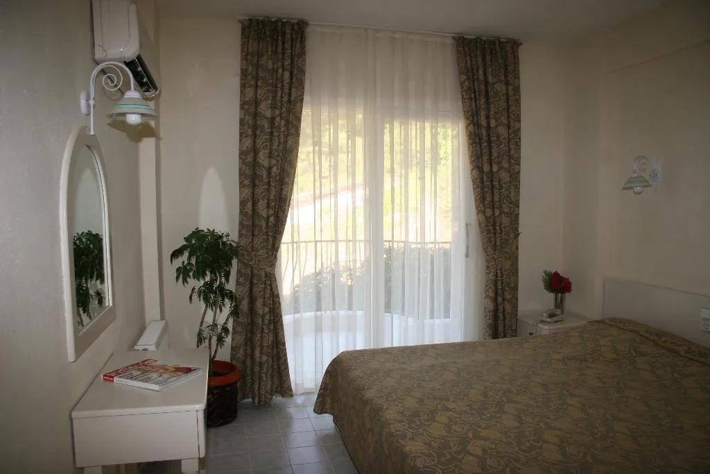 Room, Life Apartments, Dalaman