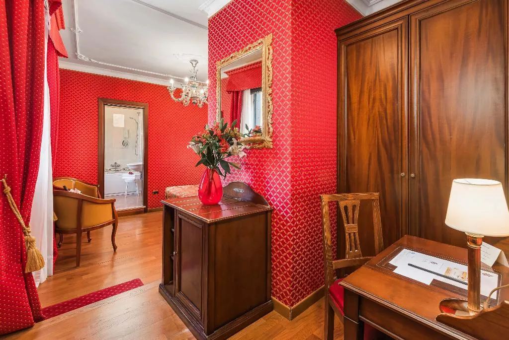 TRIPLE STANDARD Room, Marconi, Venice