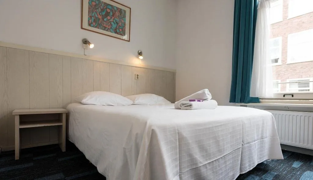 Room, Euphemia Old City Canal Zone, Amsterdam