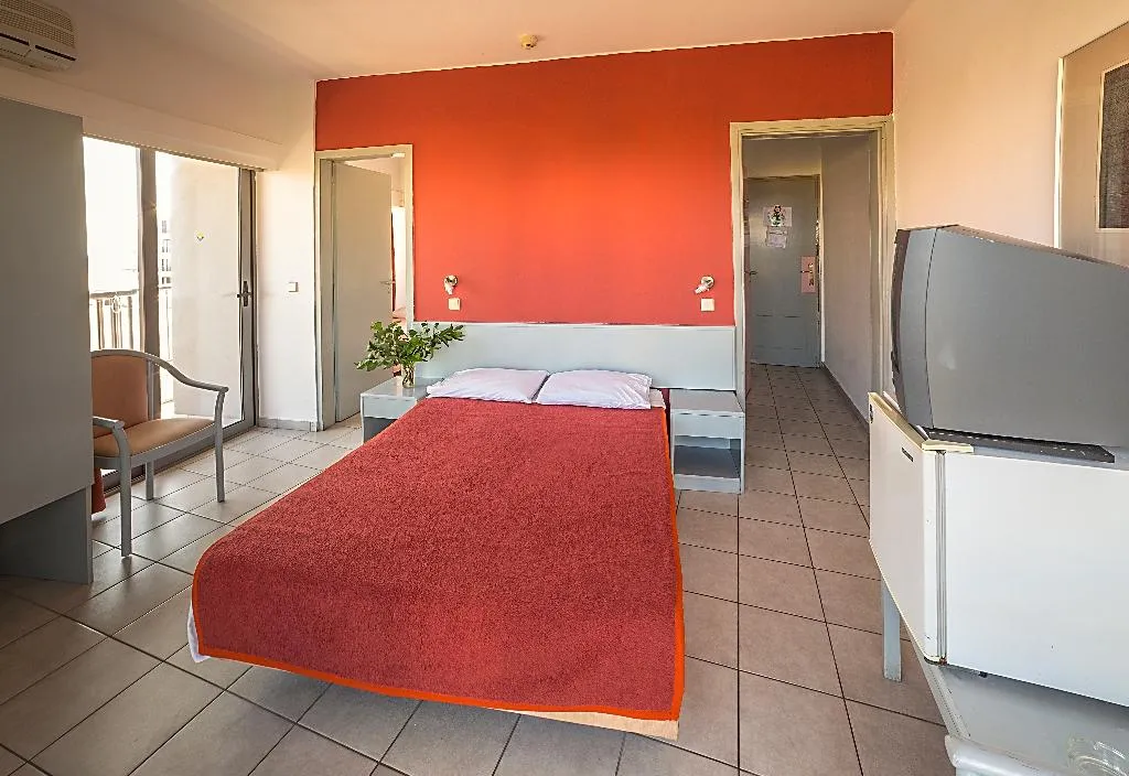 Room, Als Hotel, Rhodes