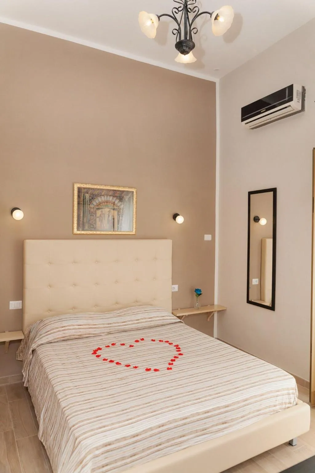 Room, Bed & Breakfast Santa Caterina, Naples