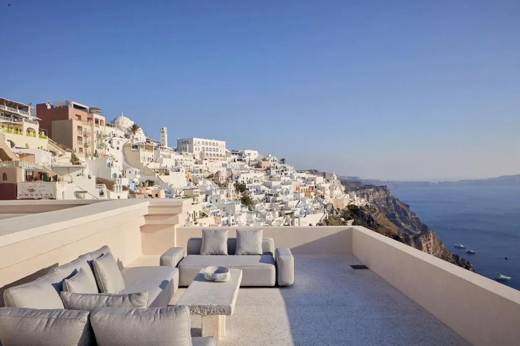 General view, Villa Bordeaux, Santorini