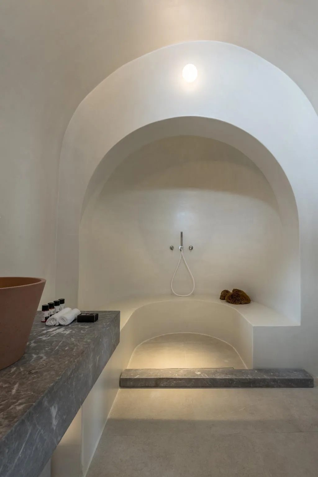 APARTMENT CAPACITY 4 Room, Honeymoon Petra Villas, Santorini