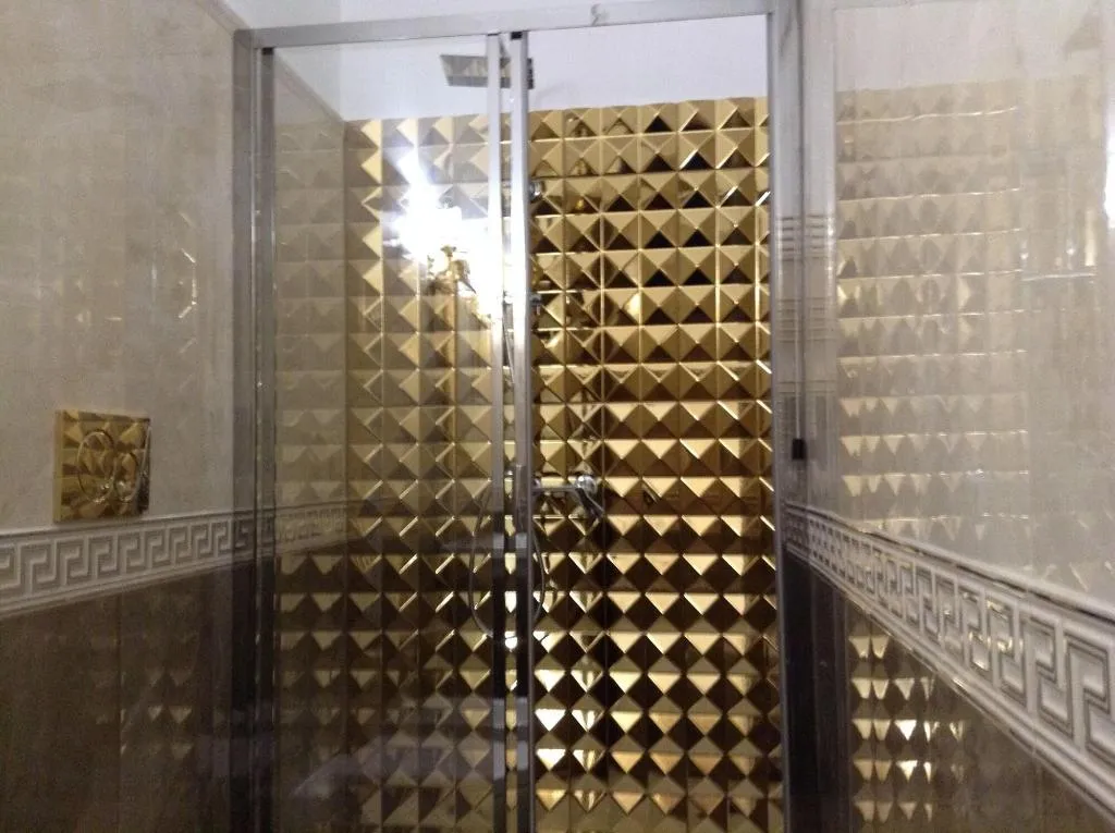 Room, King Plaza, Naples