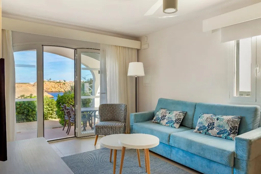 APARTMENT CAPACITY 6 TWO BEDROOMS Room, White Sands Beach Club, Menorca
