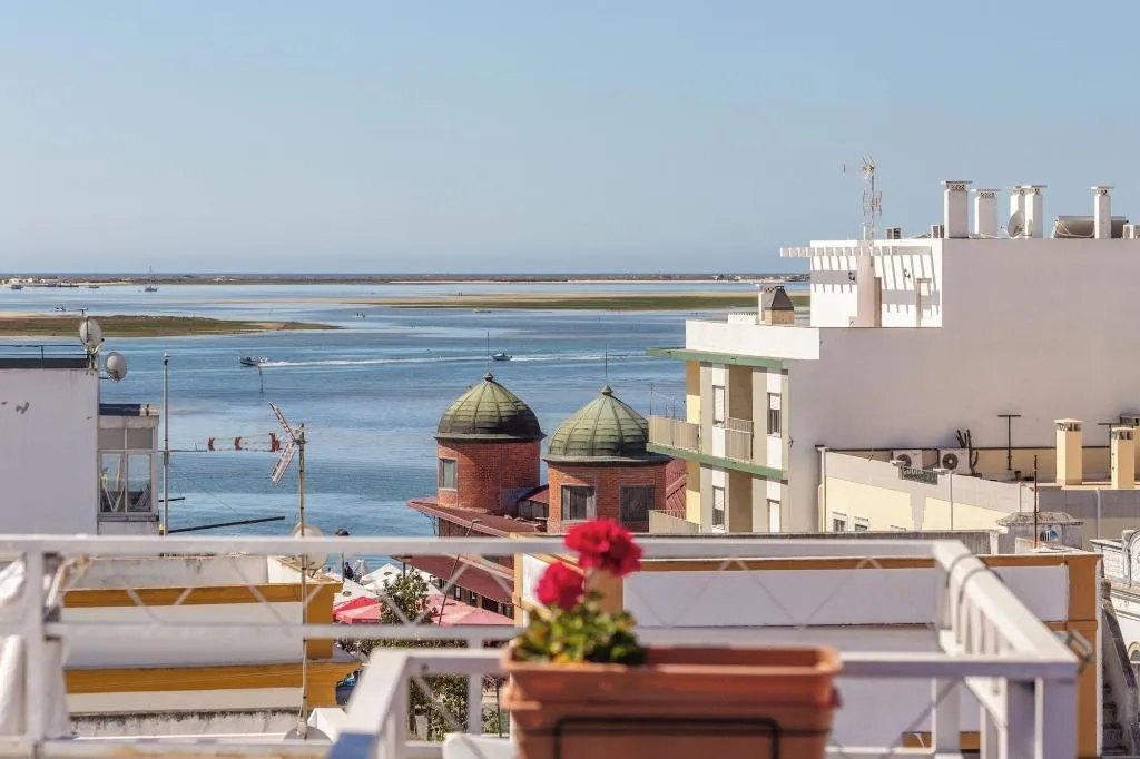 Terrace, Pension Bicuar, Algarve