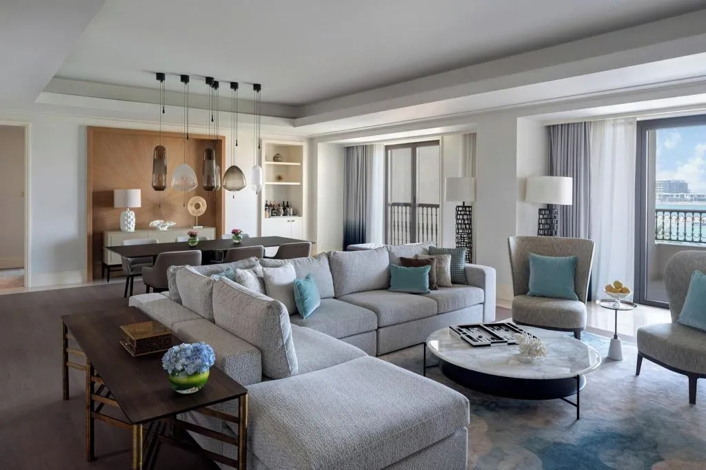 Room, Four Seasons Resort Dubai at Jumeirah Beach, Dubai