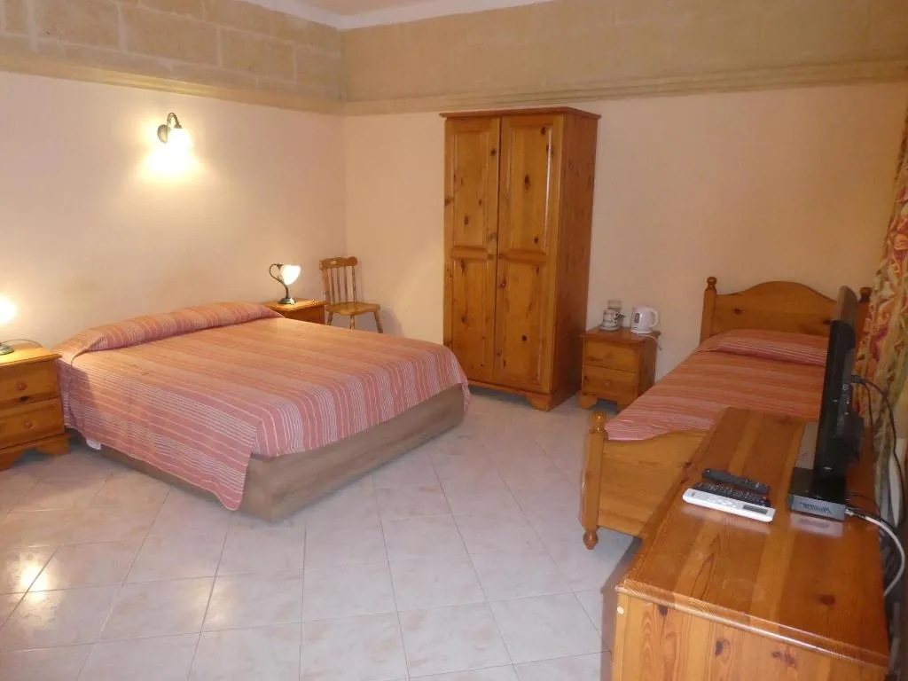 Room, San Antonio Guest House, Gozo