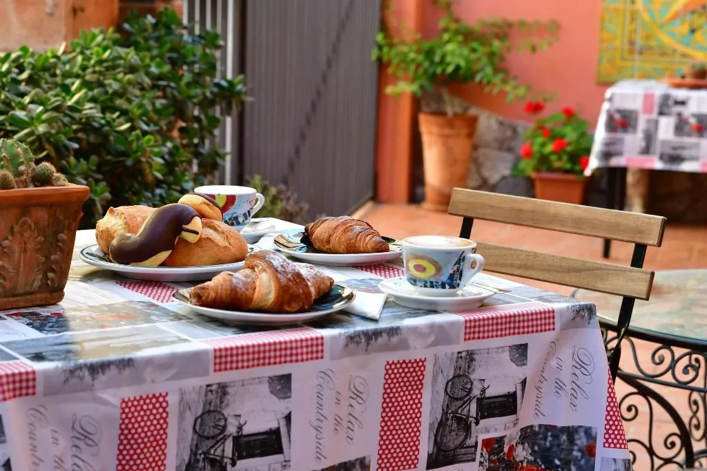 Restaurant, B&B Casa Cifali, Taormina