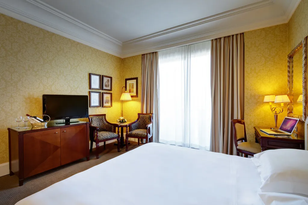 DOUBLE SUPERIOR Room, Mercure Catania Excelsior, Catania