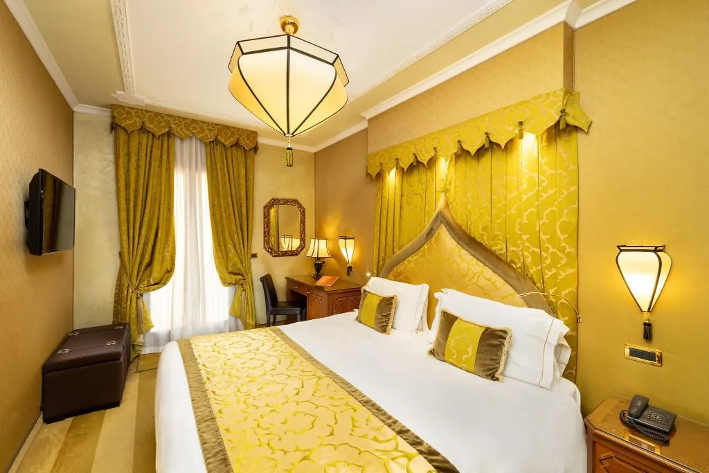 Double or Twin DELUXE Room, Ai Mori d'Oriente, Venice