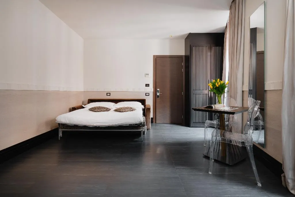 FAMILY ROOM EXECUTIVE Room, Unica Suites Roma, Rome