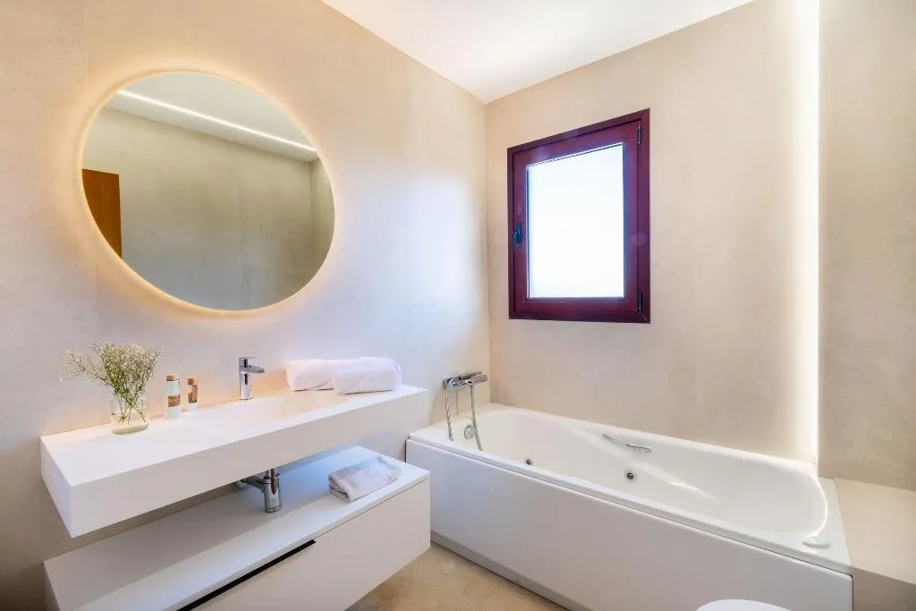 APARTMENT CAPACITY 6 THREE BEDROOM Room, Albir Confort Avenida Apartamentos, Costa Blanca