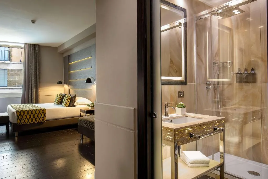 Room, The Style, Rome