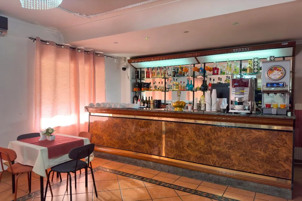 Bar, Hotel Martini, Naples
