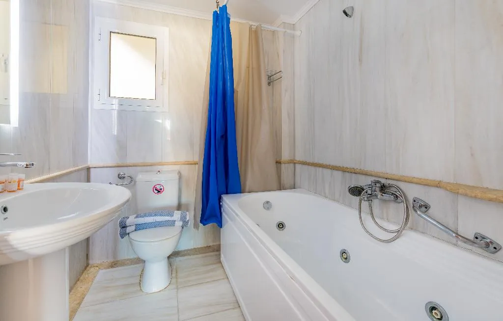 SUITE CAPACITY 5 TWO BEDROOMS Room, Oscar Villa & Studios, Zante
