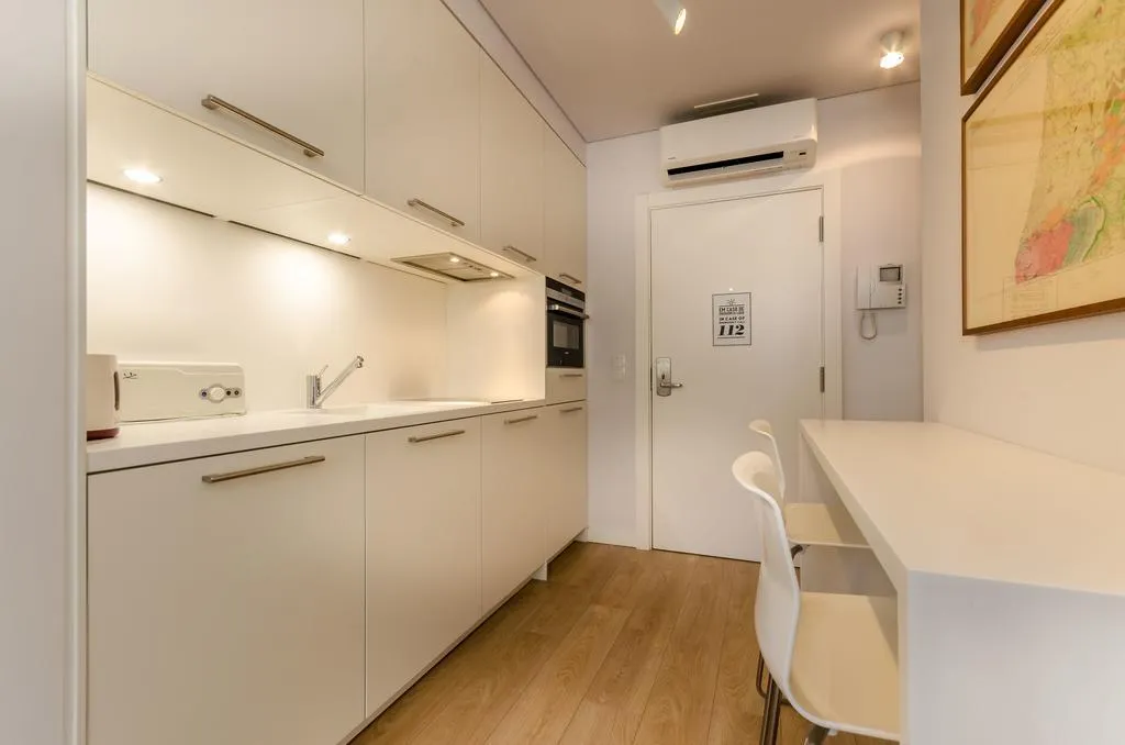 STUDIO STANDARD Room, Lisbon Serviced Apartments - Liberdade, Lisbon