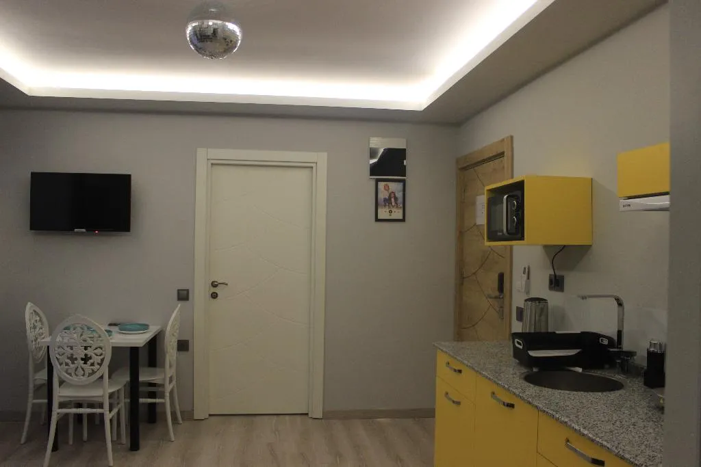 FAMILY ROOM DELUXE WITH BALCONY Room, Retro Star Suites, Antalya