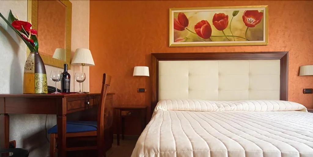 Room, Hotel Flora, Catania