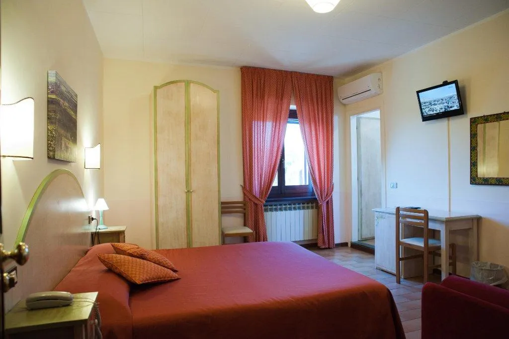 Room, Green, Perugia