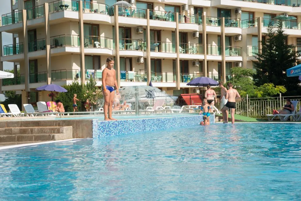 Pool, Prestige City 2, Bourgas