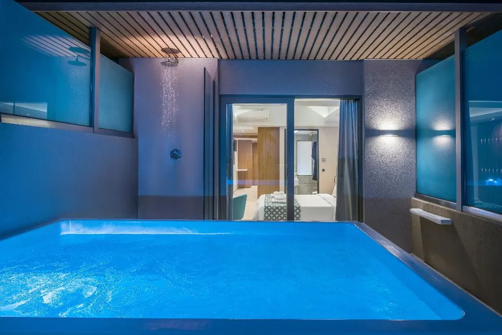 SUITE ONE BEDROOM TWO BATHROOMS Room, Royal & Imperial Belvedere Resort, Crete