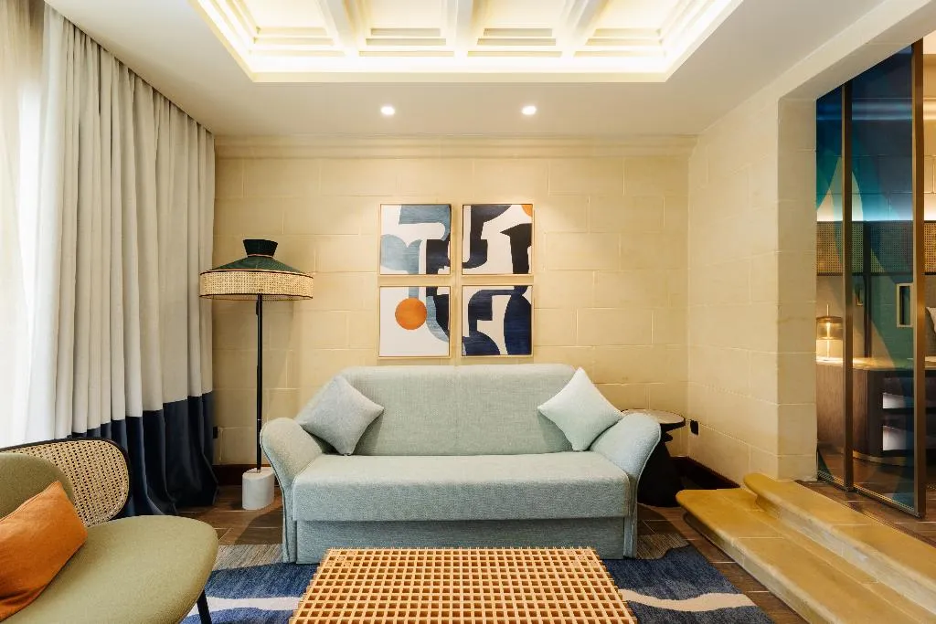 JUNIOR SUITE POOL VIEW Room, Kempinski Hotel San Lawrenz, Gozo
