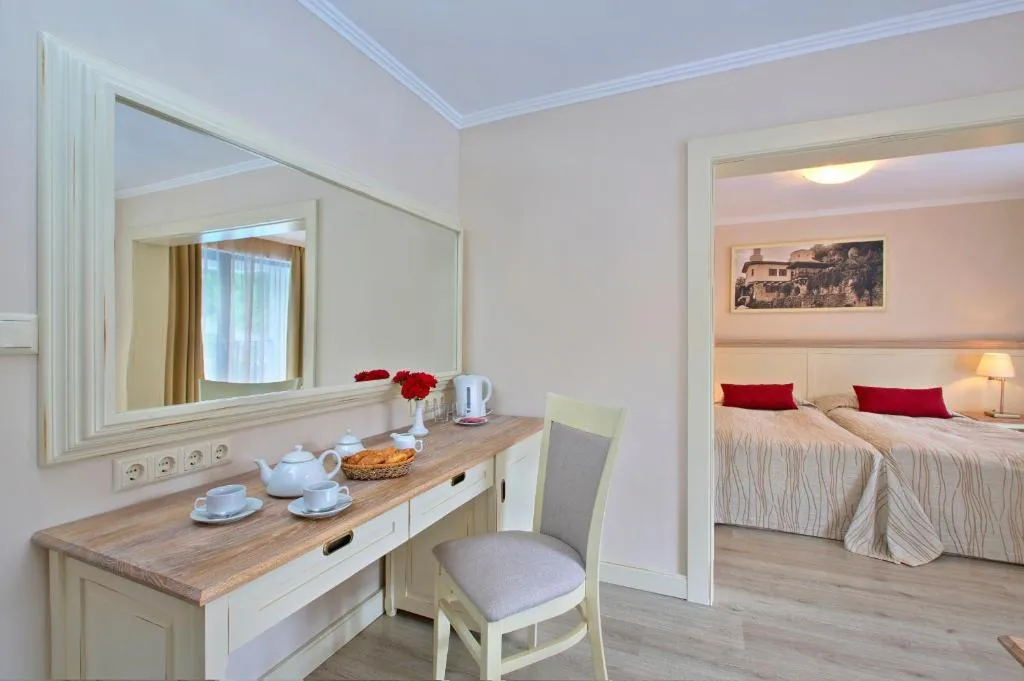 JUNIOR SUITE PARK VIEW Room, White Rock Castle Suite Hotel & Spa, Varna