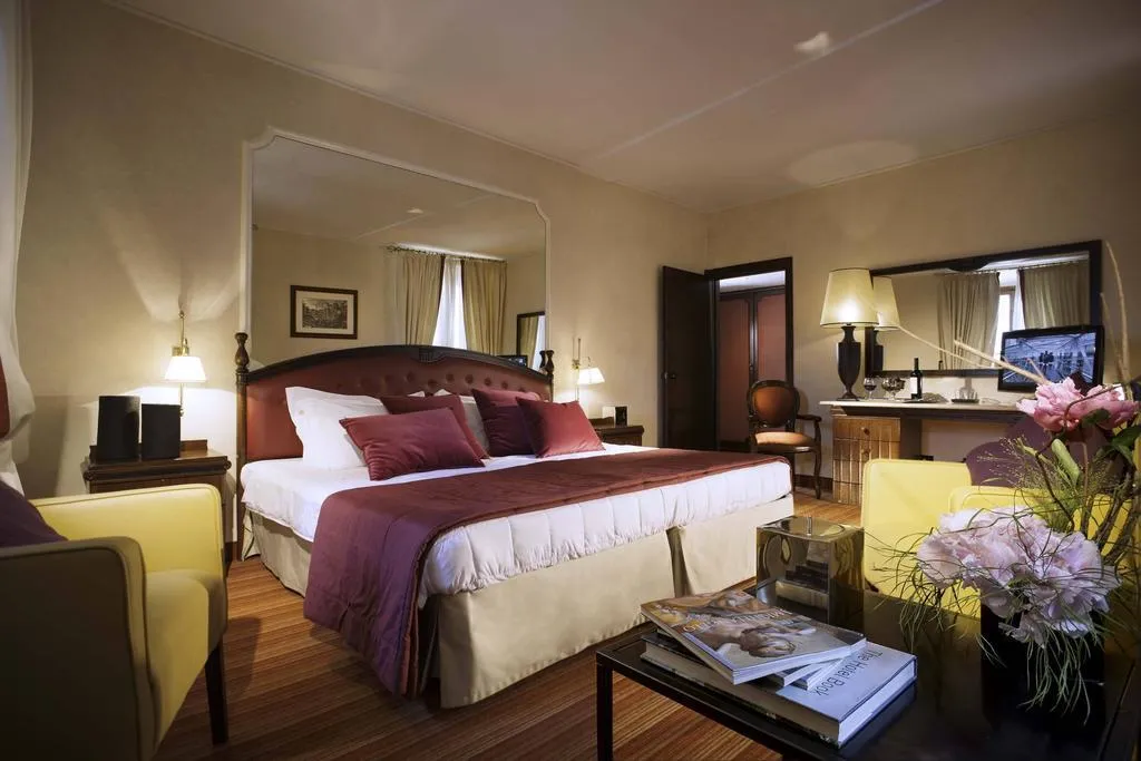 DOUBLE SUPERIOR Room, Colonna Palace, Rome