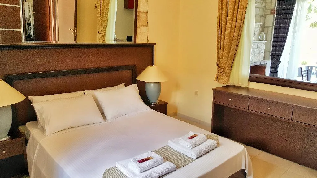 SUITE DELUXE OCEAN VIEW Room, Bungalow White Apartments and Suits, Halkidiki