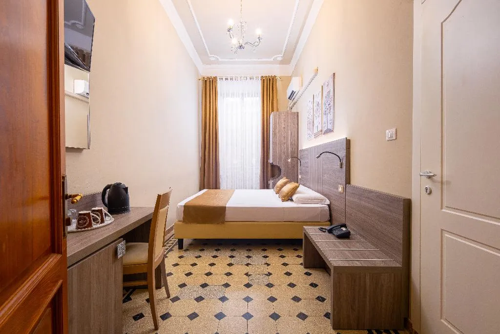 Double or Twin STANDARD Room, Astrid Hotel, Florence