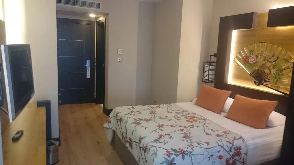 DOUBLE PROMO Room, Limak Lara De Luxe Hotel & Resort, Antalya