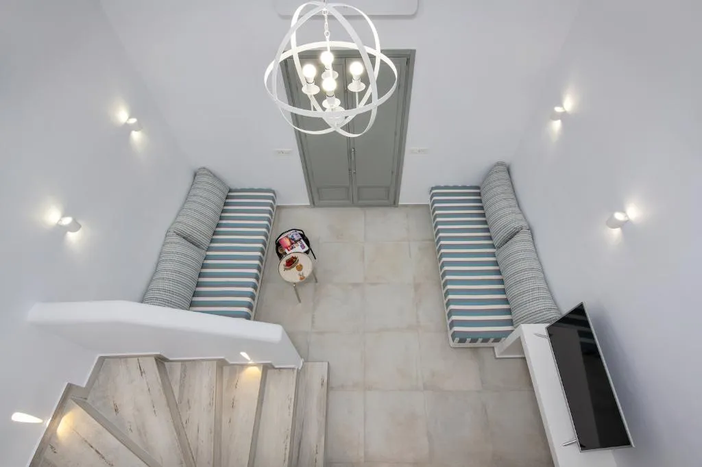 JUNIOR SUITE DELUXE SEA VIEW Room, Seven Suites, Santorini