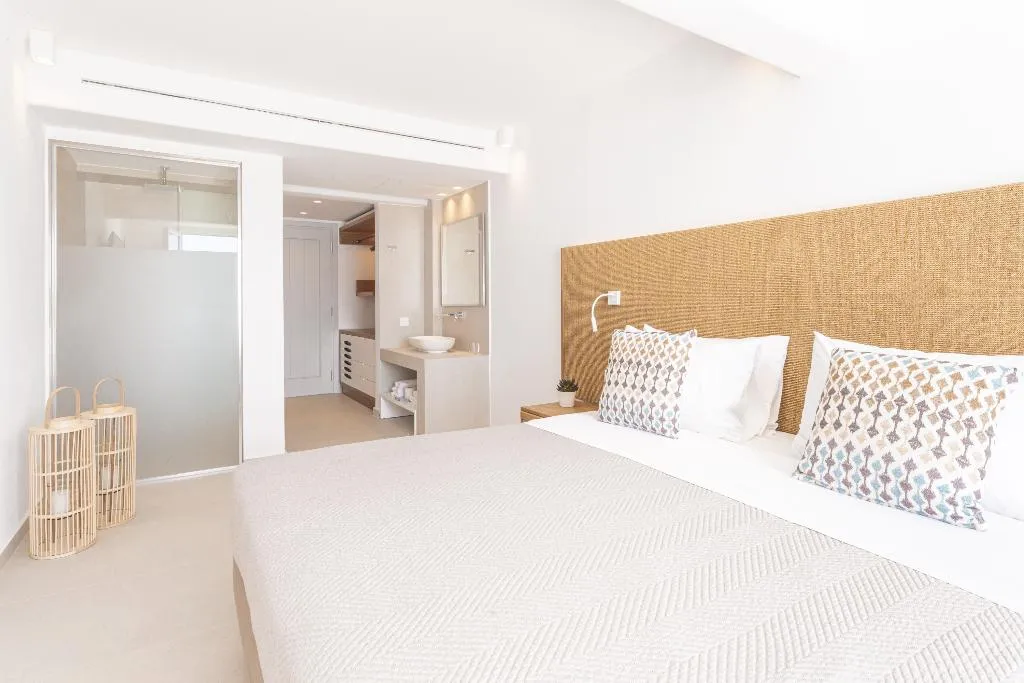 Double or Twin SUPERIOR SEA VIEW Room, Manoulas Beach, Mykonos