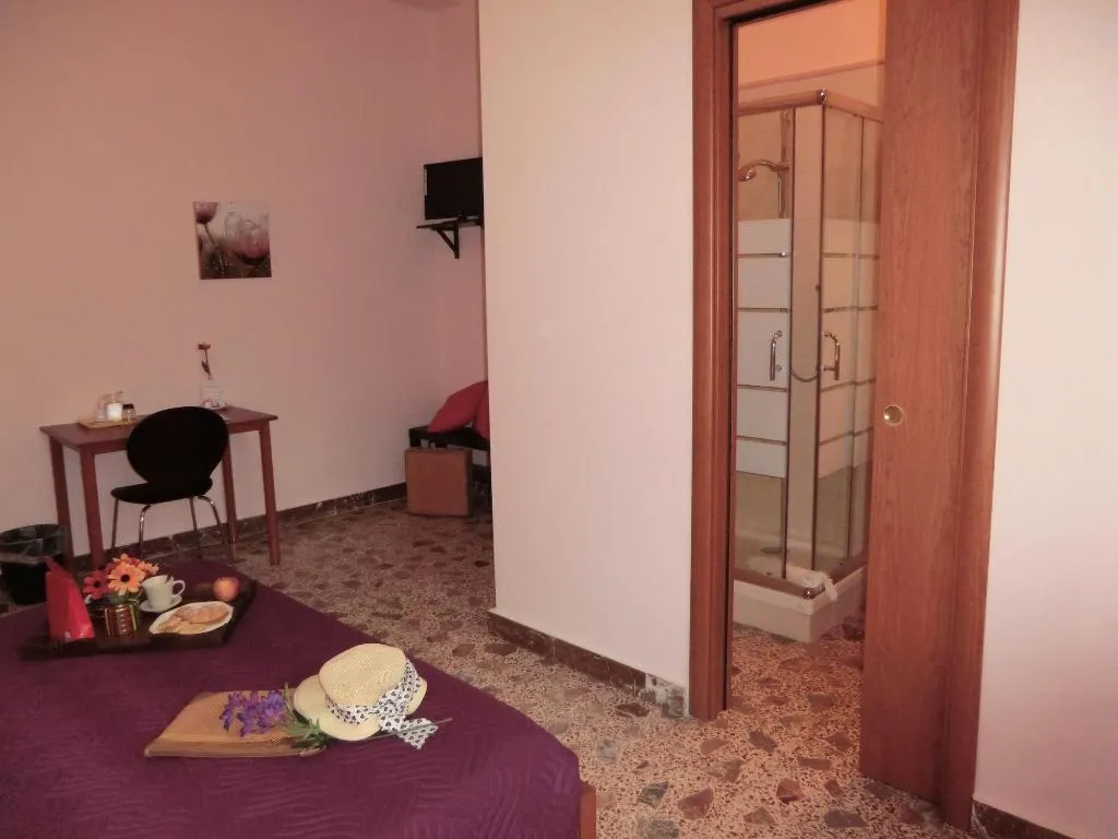 Room, B&B Casa Mia, Taormina