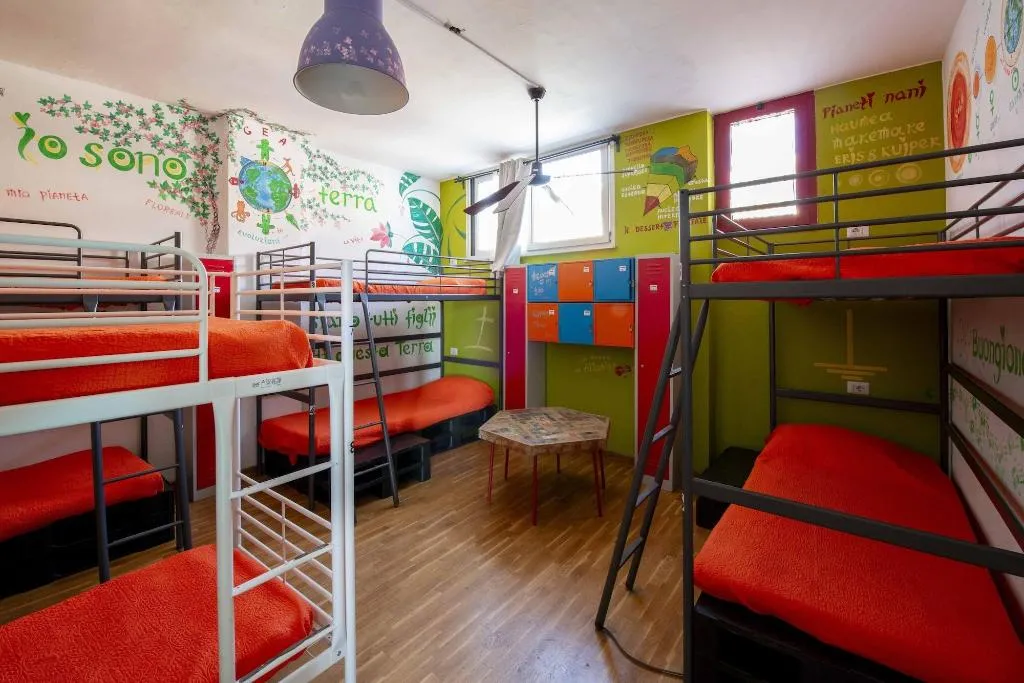 Room, Eco Hostel Floreale, Naples