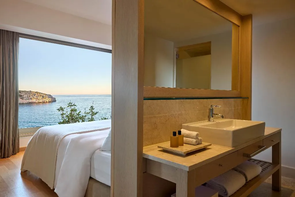 VILLA TWO BEDROOMS WITH PRIVATE POOL Room, Daios Cove, Crete