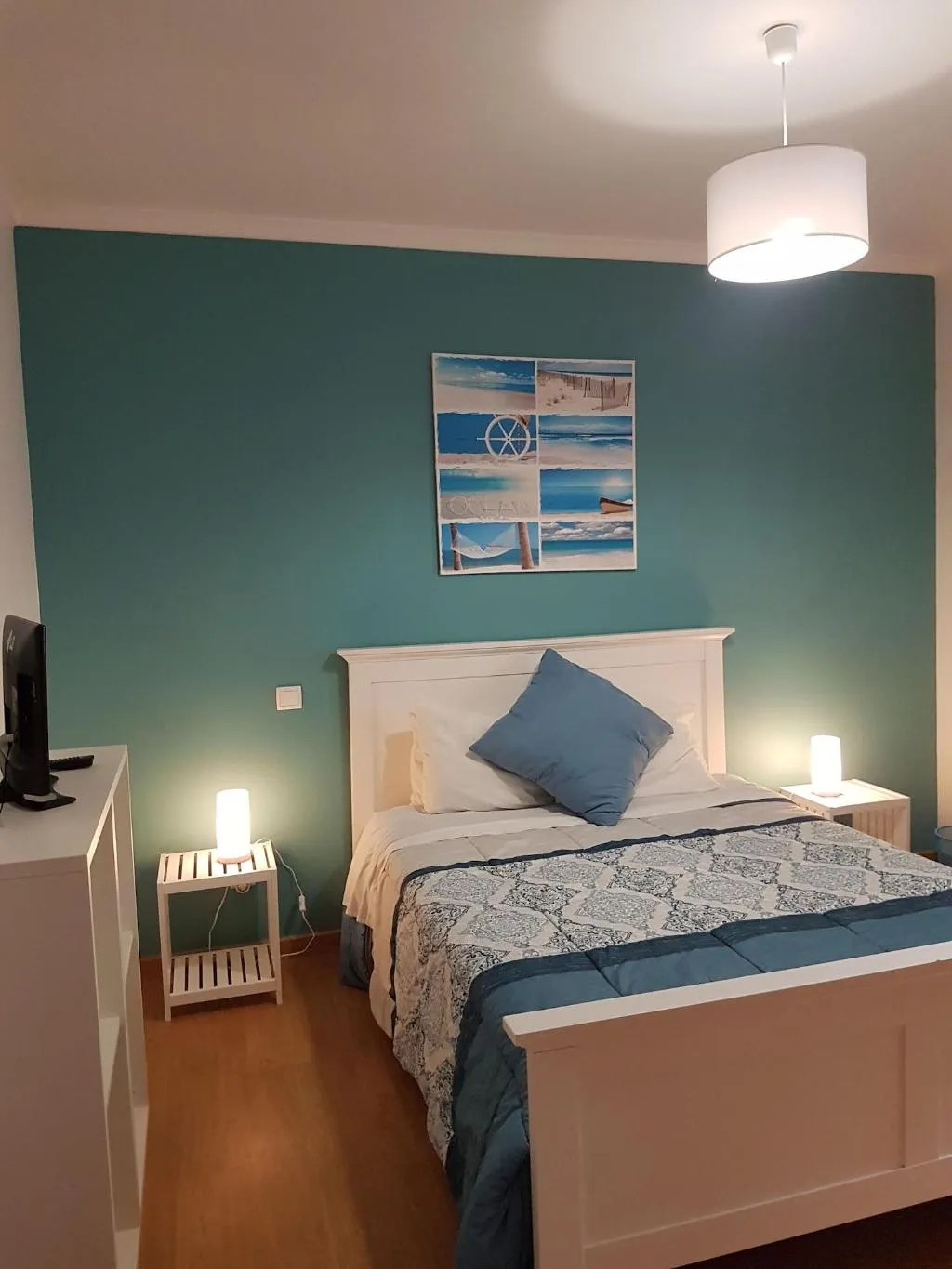 Room, Fx Pena, Madeira