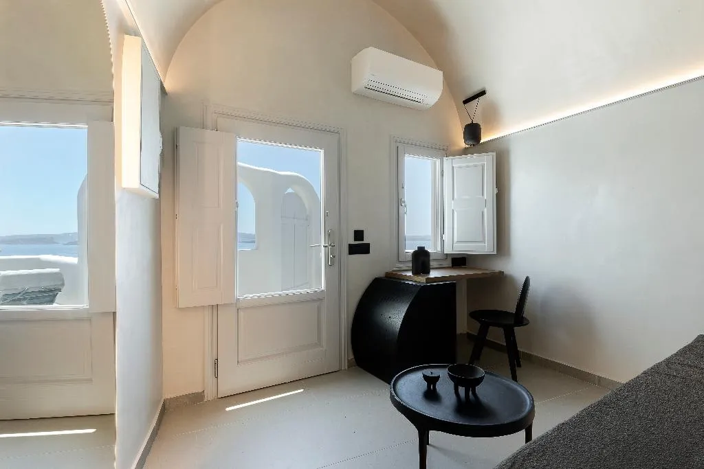 JUNIOR SUITE SEA VIEW Room, Hom Santorini, Santorini