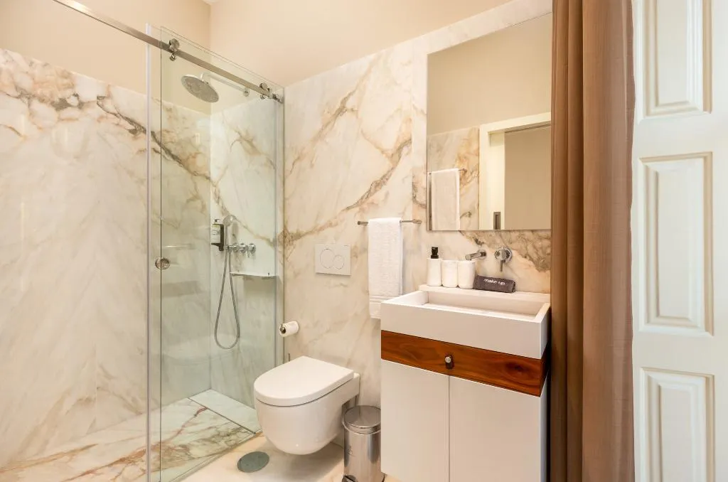 APARTMENT TWO BEDROOMS Room, Rs Porto Historic Center, Porto