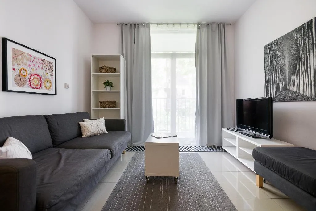 APARTMENT CAPACITY 5 ONE BEDROOM Room, Yourplace Biskupia Apartments, Krakow