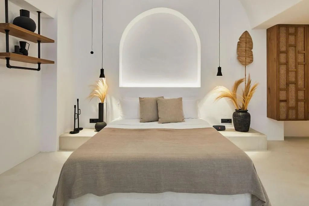 Room, You And Me Suites, Santorini