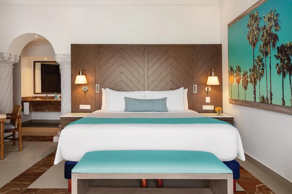 SUITE OCEAN FRONT ONE BEDROOM Room, Wyndham Alltra Playa del Carmen Adults Only All In, Playa Del Carmen