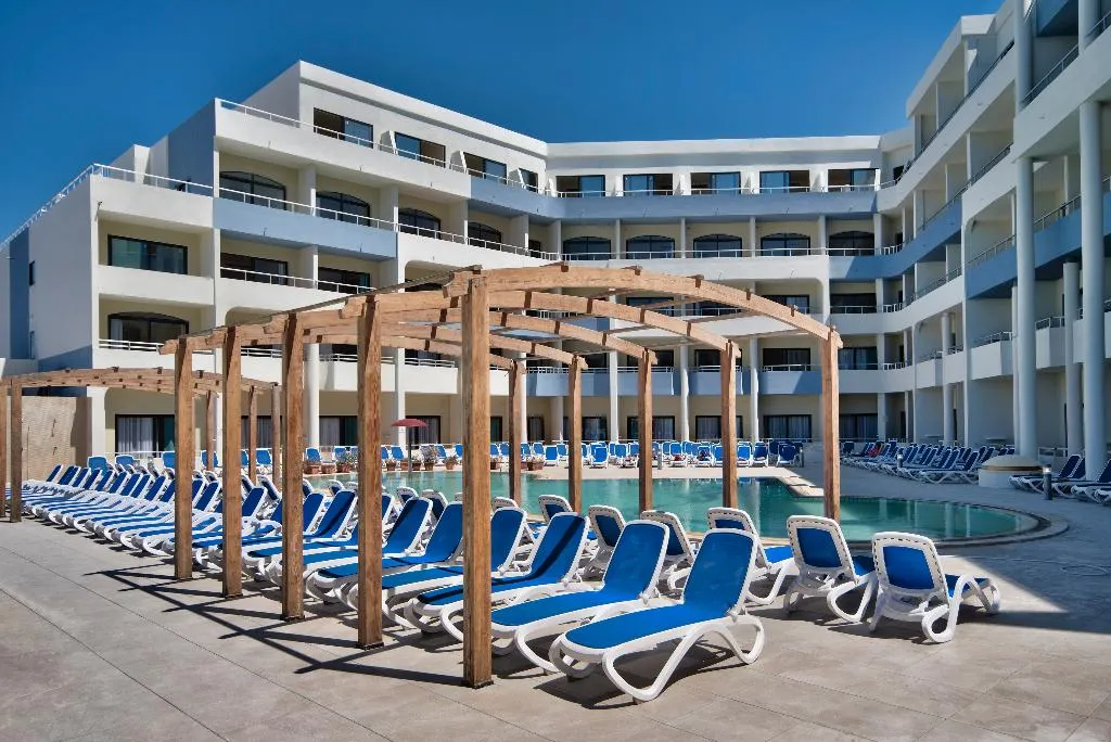 Pool, Riviera Spa Resort – Adults Only, Malta