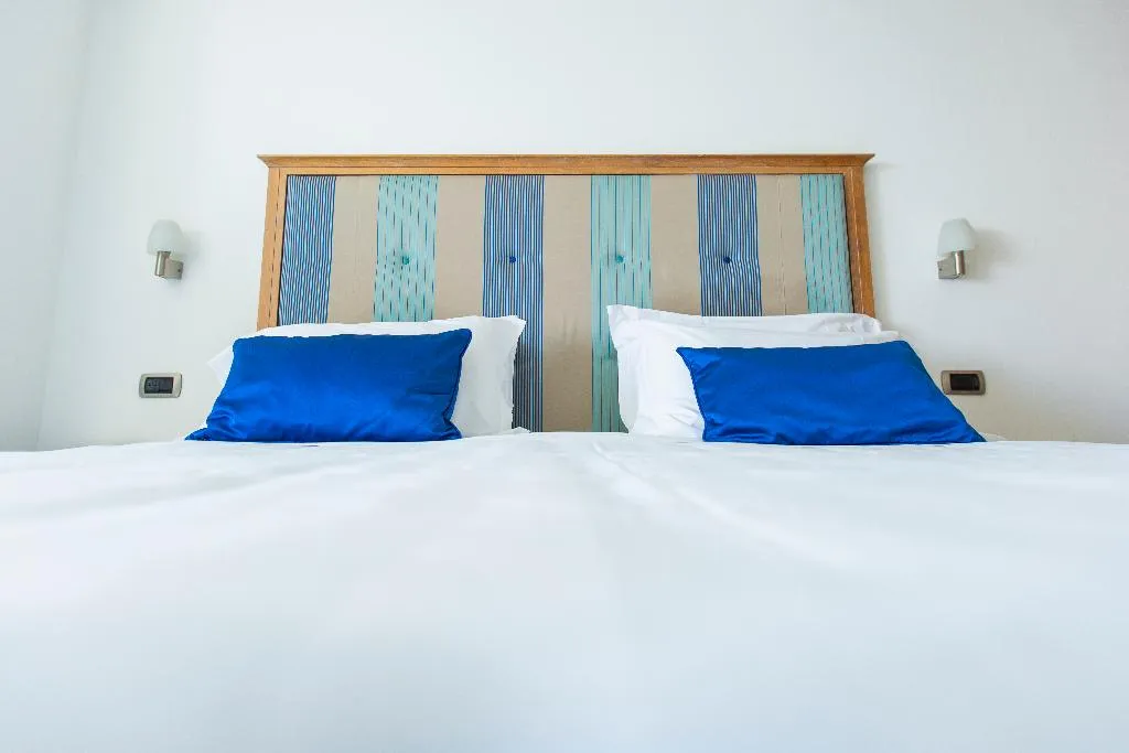 Room DELUXE WITH TERRACE Room, La Floridiana, Naples
