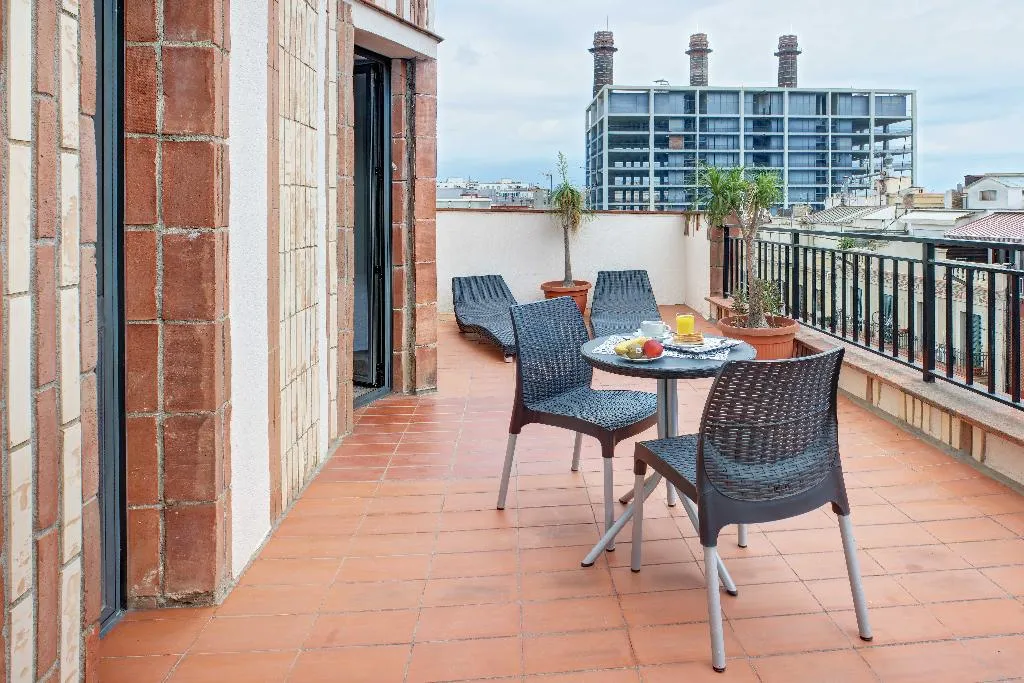 Terrace, Nuevo Triunfo, Barcelona