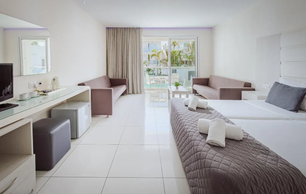 FAMILY ROOM SUPERIOR Room, Tasia Maris Oasis, Cyprus