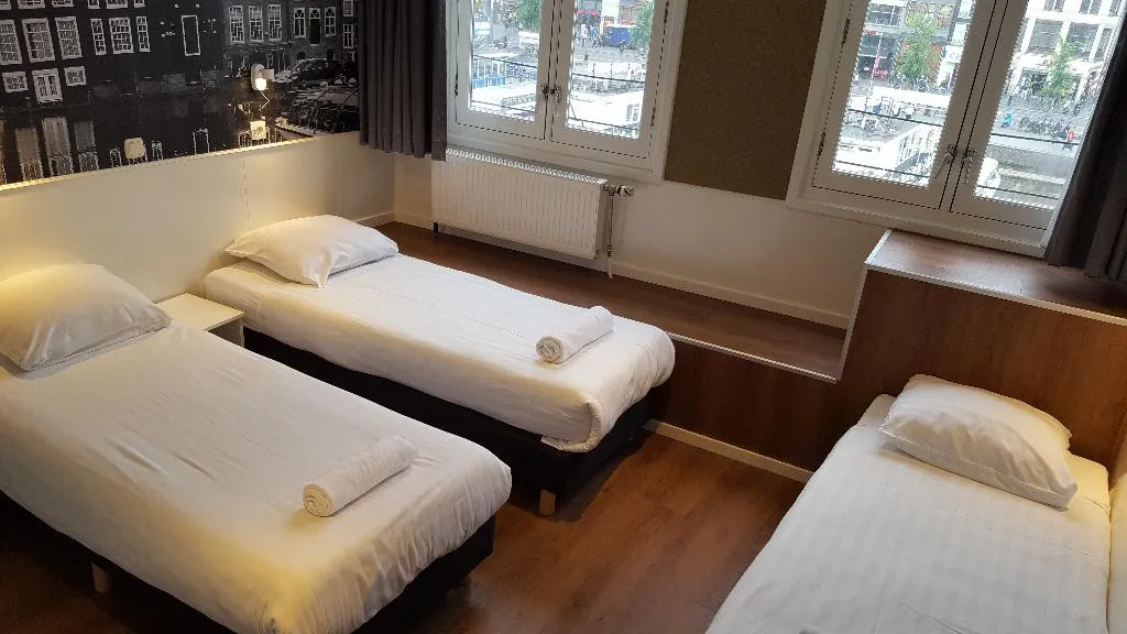 TRIPLE COMFORT Room, Hotel Old Quarter, Amsterdam